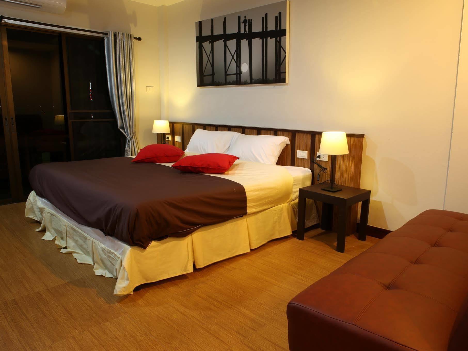 Sleep Tight Hotel Jomtien Beach Extérieur photo