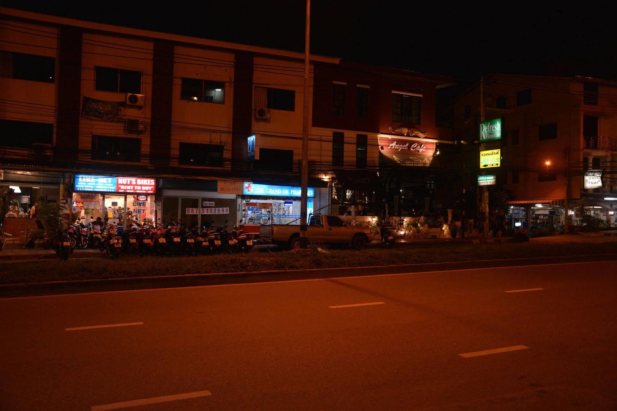 Sleep Tight Hotel Jomtien Beach Extérieur photo