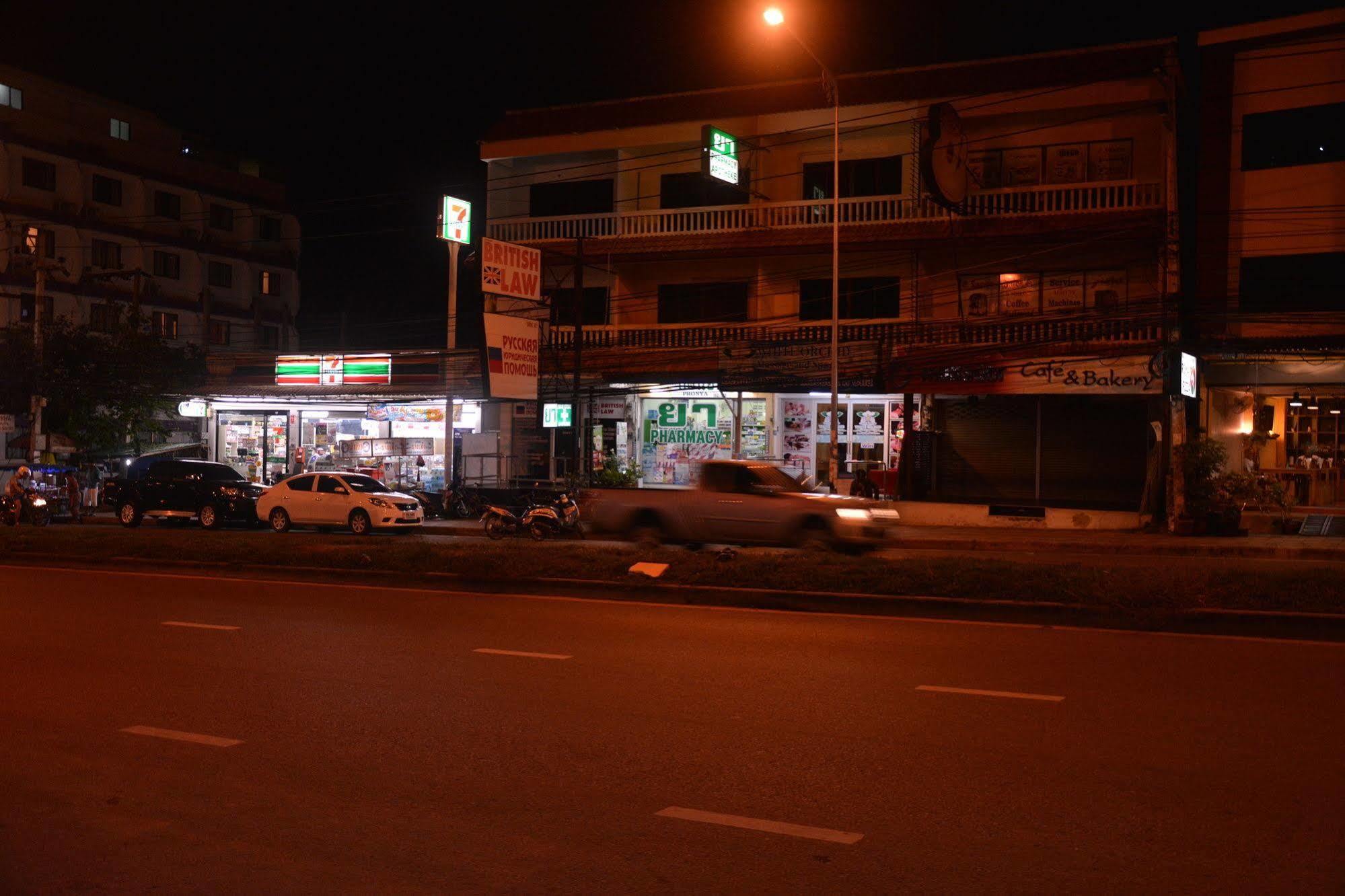 Sleep Tight Hotel Jomtien Beach Extérieur photo