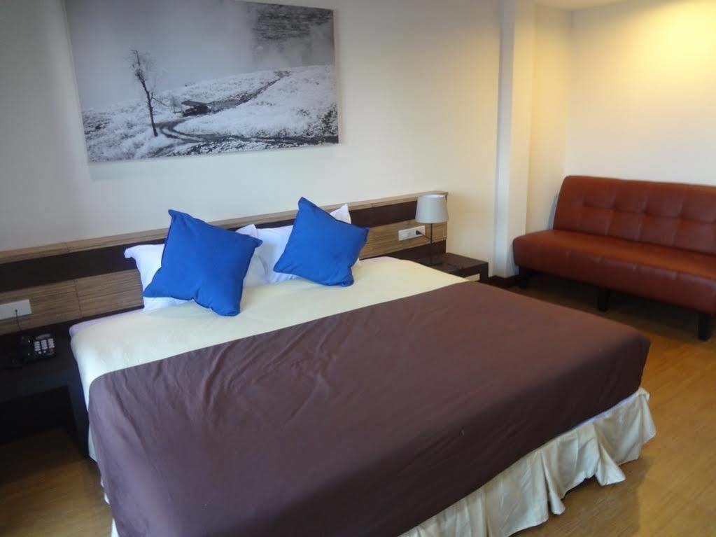 Sleep Tight Hotel Jomtien Beach Extérieur photo